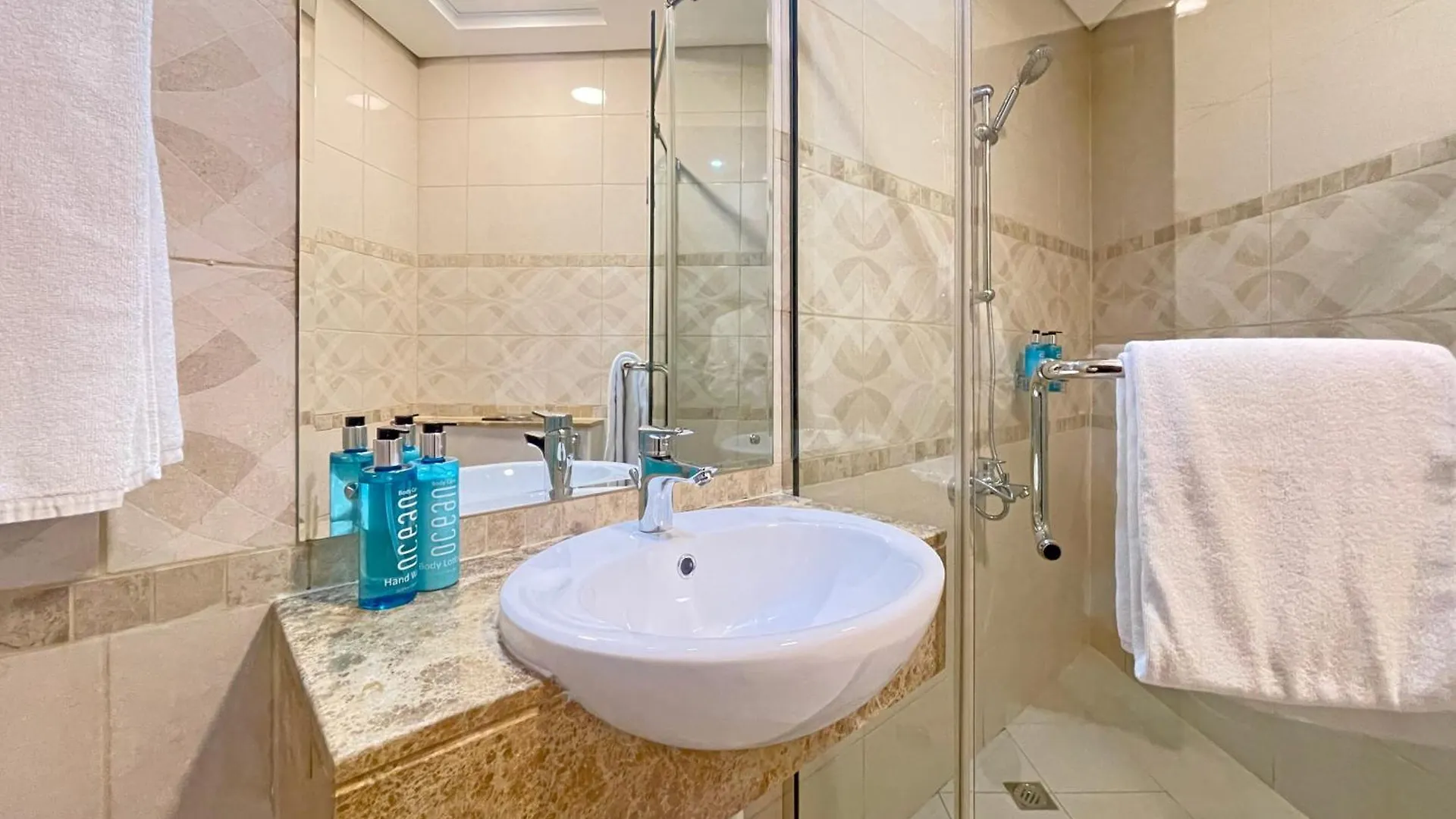 Apartment Bnbmehomes - The Court Tower Dubai Vereinigte Arabische Emirate